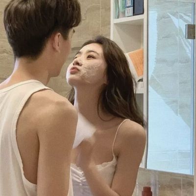 情头像情侣双人两张一对 情侣恩爱甜蜜头像双人两张