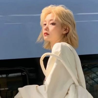 唯美情侣图片最新真人 时尚情侣头像高冷潮流