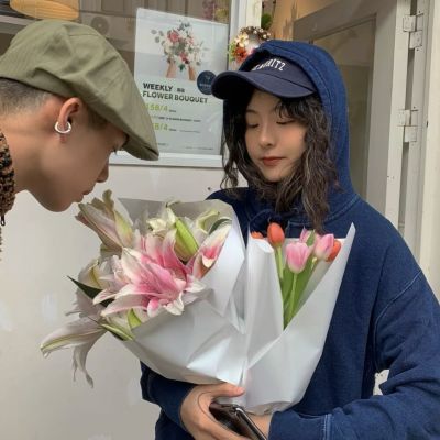情头一男一女一对两张 2022年最火真人情头