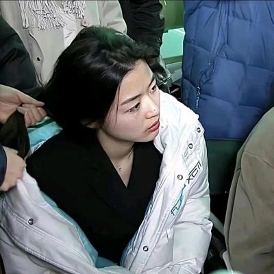 全网好看的情侣头像港风 港风情侣头像一男一女