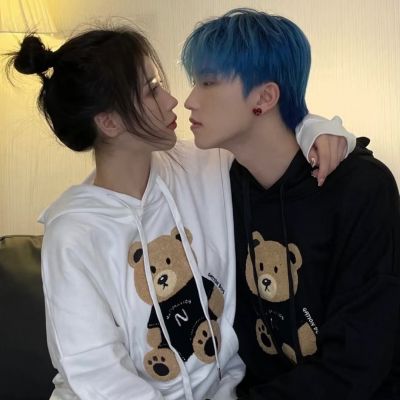 让人羡慕妒忌的恩爱情侣 超甜的情侣头像恩爱幸福