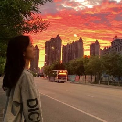 时尚情侣甜美图片 高清帅气情侣头像