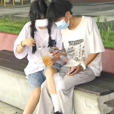 恩爱情侣头像高清图 超甜的情侣头像一对两张