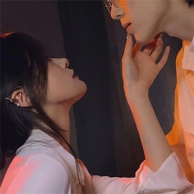 超甜蜜漂亮情头图片 唯美意境情侣真人头像