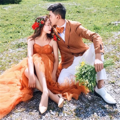 唯美婚纱情侣照 婚纱照情侣头像一对两张
