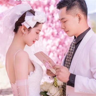 唯美婚纱情侣照 婚纱照情侣头像一对两张