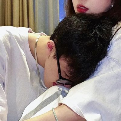妩媚图片头像女生霸气 可爱唯美的情侣头像真人