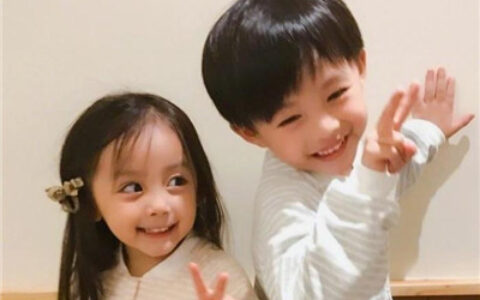 小孩子情侣头像可爱一对 可爱的小孩情侣头像萌萌哒