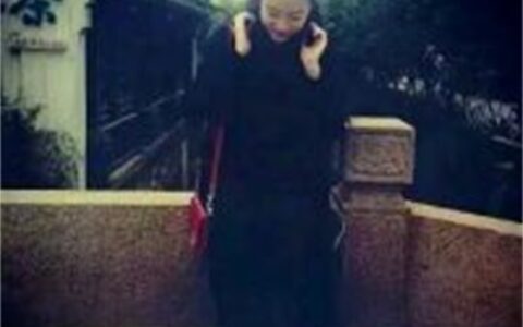 单身男女暧昧成瘾 一人一张暧昧情侣图片