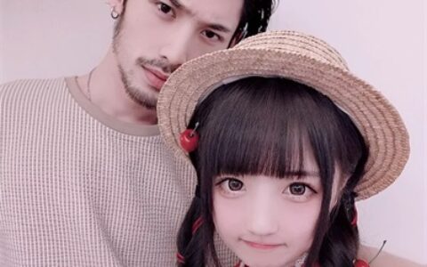 还有大叔萌妹版 微信可爱到爆的情头