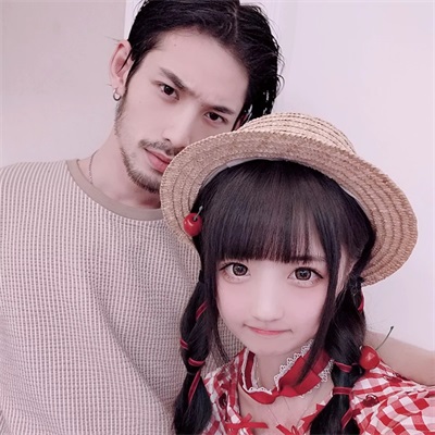 还有大叔萌妹版 微信可爱到爆的情头