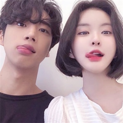 还有大叔萌妹版 微信可爱到爆的情头