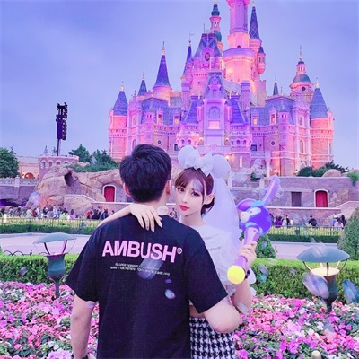 还有大叔萌妹版 微信可爱到爆的情头