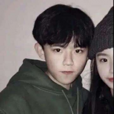风把你吹进了心里 港风画质恩爱情侣头像
