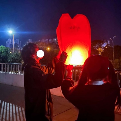 甜蜜藏在细节中 街拍背影情侣头像双人