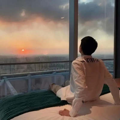 天空大海是我的思念 背影唯美情侣头像单人