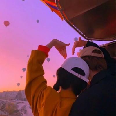 一对两张浪漫唯美 有个性的情侣头像图片