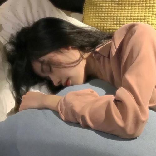 相亲相爱很甜美 单人情侣头像一人一张霸气