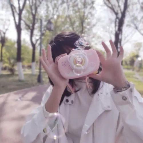 意境唯美时尚美图 真人情侣头像一男一女分开两张