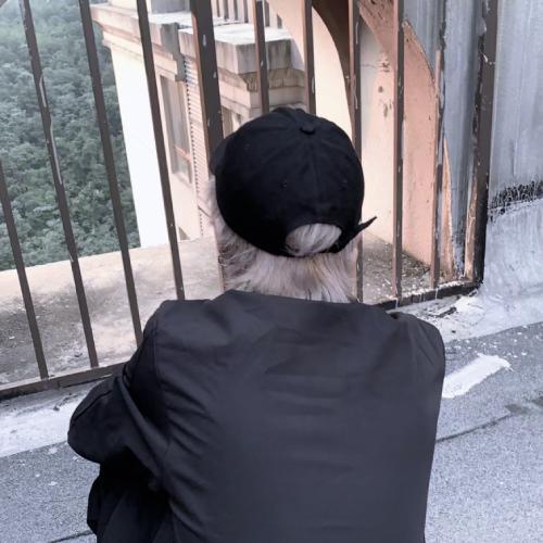 坏坏的男生才招人爱 阳光帅气的帅哥高清头像