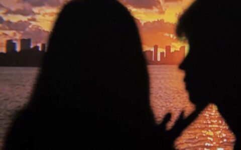 高清好看的文艺情侣头像图片唯美 夕阳下的吻情侣头像文艺浪漫