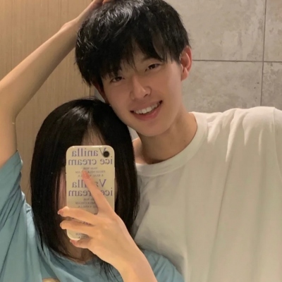 高级情头浪漫暖心煽情 甜到炸的情侣头像真人