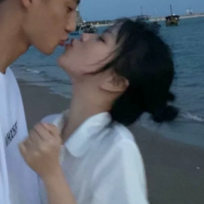 双人情侣头像超甜一对两张真人图片