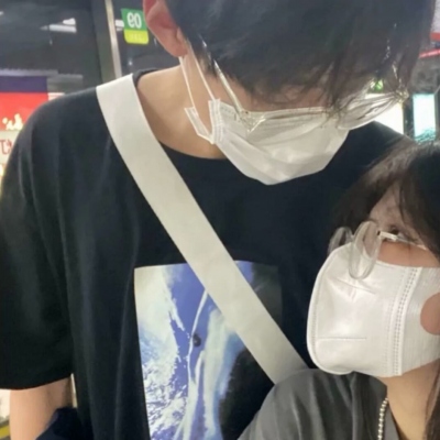 高清情头真人一左一右相配图片 真人甜蜜情头一左一右