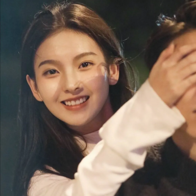 高清情头真人一左一右相配图片 真人甜蜜情头一左一右