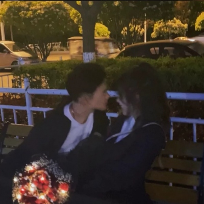 高清超甜不露脸的情侣头像背影图片 背影侧影情头不露脸