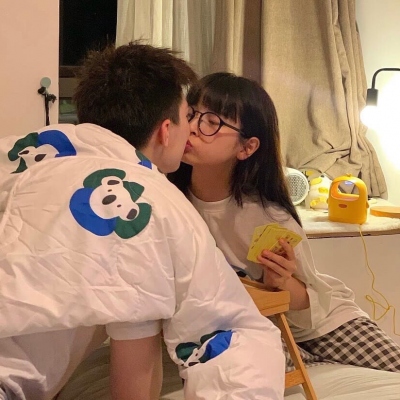 高清好看真人情侣头像撒狗粮图片 恩爱情侣撒狗粮头像