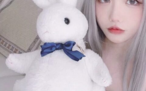 高清好玩女生家庭地位高的情头图片 显示家庭地位的情侣头像