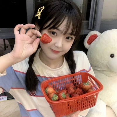 高清好玩女生家庭地位高的情头图片 显示家庭地位的情侣头像