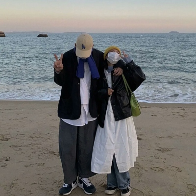 特别亲密的真人情侣头像图片