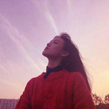 一男一女的2021年成熟最潮情侣头像图片 情侣微信头像2021成熟