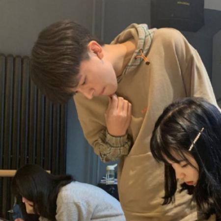 高清甜蜜的大白天秀恩爱情侣头像图片 秀恩爱情侣专属头像