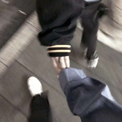 抖音最火两张配对情侣头像图片