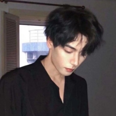 高清一男一女的高级情侣头像单人图片 单人分开情侣头像
