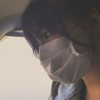 高清一男一女的高级情侣头像单人图片 单人分开情侣头像