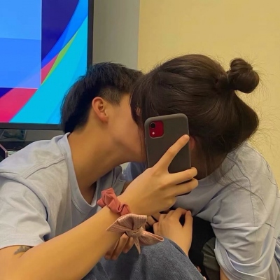 高清女生一看就喜欢的情头图片 男生女生情侣头像真人