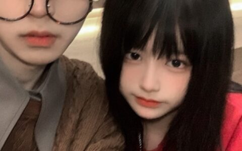 情侣头像一男一女两张真人甜蜜图片