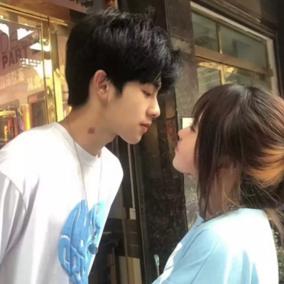 情侣头像2021年的火热的图片