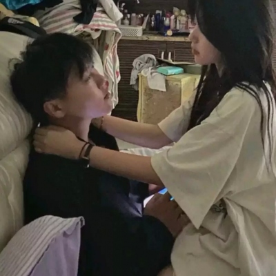 情侣头像2021年的火热的图片