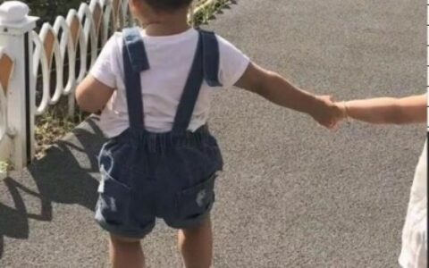高清超萌两个小孩子的情侣头像图片 小孩子可爱情侣头像