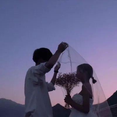 高清浪漫带有婚纱的情侣头像图片 情头婚纱系一左一右