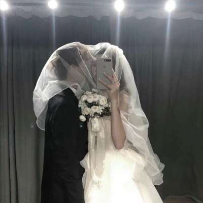 高清浪漫带有婚纱的情侣头像图片 情头婚纱系一左一右