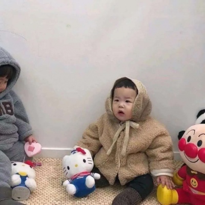 高清一左一右的2021网红萌娃情侣头像图 2021年最火萌娃情侣头像