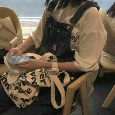 真人有小甜甜的情侣头像图片 qq头像甜甜的那种