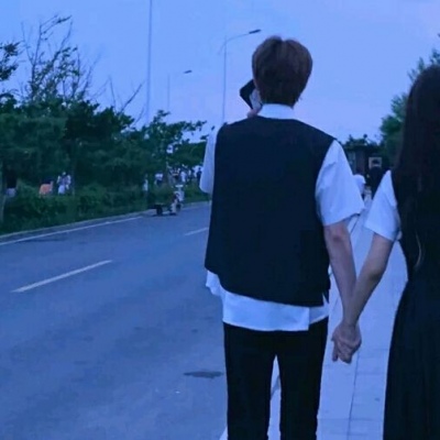 高清2021年最火爆的情侣头像一男一女图片 2021年一男一女情头