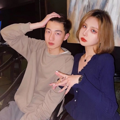 辣眼睛的情侣头像男女高清图片